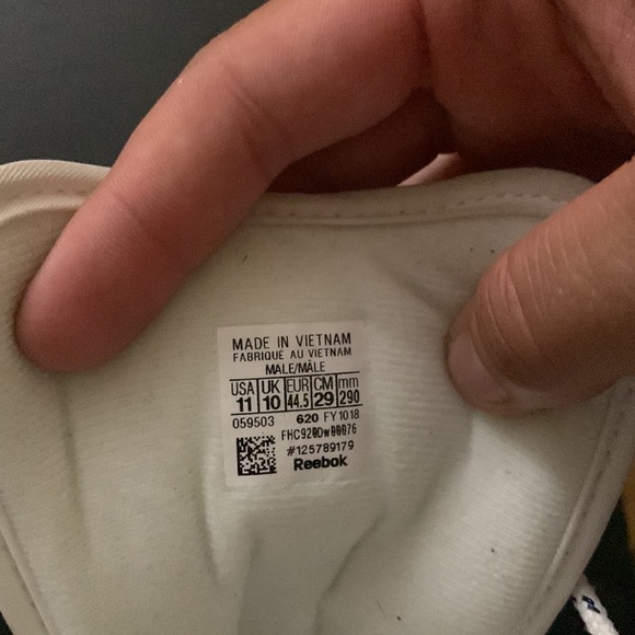 Reebok Question OG Mid Red Toe 2020 - Picture 5 of 13